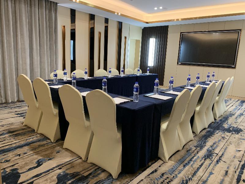 Holiday Inn Express Chengdu Tianhe Екстериор снимка