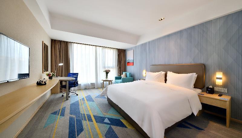 Holiday Inn Express Chengdu Tianhe Екстериор снимка