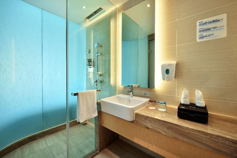 Holiday Inn Express Chengdu Tianhe Екстериор снимка